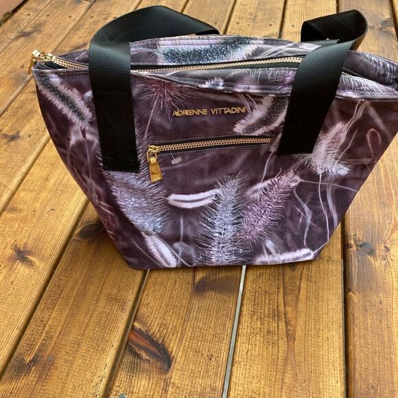 Adrienne Vittadini Lunch/Cooler Purse/Bag - Picture 7 of 7